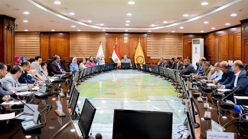 اجتماع رئيس جامعة