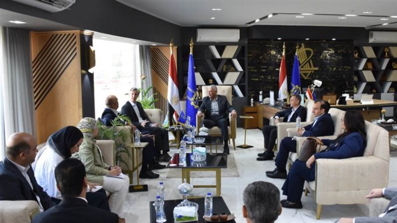 الدكتور إسماعيل كمال