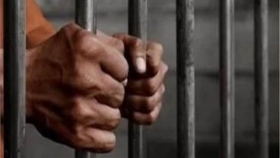 المشدد 6 سنوات لنجار مسلح لاتجاره فى الحشيش بشبرا الخيمة