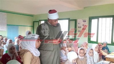 رئيس المنطقة الأزهرية بكفر الشيخ يتفقد عددًا من المعاهد