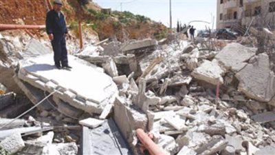 عائلتان تجبران على هدم منشآتها في القدس