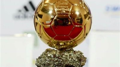 بمشاركة 100 صحفي اختيار الفائز بجائزة الكرة الذهبية