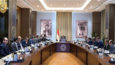 رئيس الوزراء يتابع خطط التسويق لمشروعات هيئة المجتمعات العمرانية الجديدة