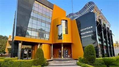 المصريان محمد حسن وطارق سامي يديران نهائي كأس القارات لكرة الصالات