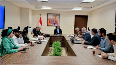 نائب وزير الإسكان يناقش استغلال مياه الصرف المعالجة