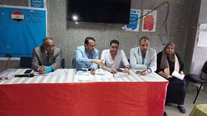 جانب من اجتماع وكيل