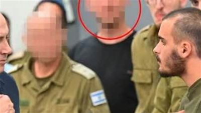 عاجل.. أول صورة للمتهم بتسريب وثائق سرية من إسرائيل بجوار نتنياهو 