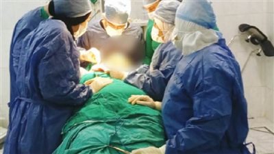 فريق طبي بمستشفى ههيا المركزي بالشرقية ينجح في استئصال ورم سرطاني بالغدة الدرقية 