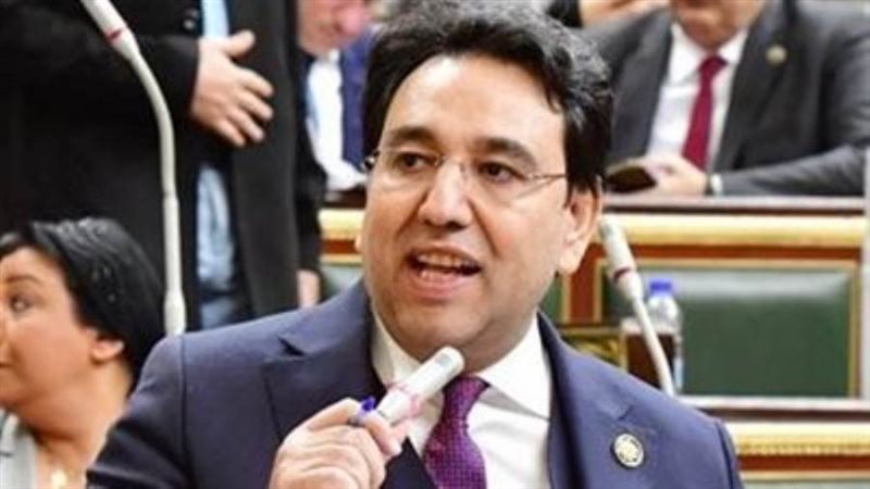 الدكتور أيمن محسب