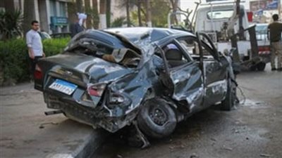 إصابة 4 أشخاص في تصادم سيارتين بأسيوط 