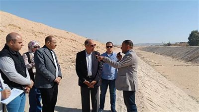 استعدادا لفصل الشتاء محافظ المنيا يتفقد مخرات السيول بقرية النويرات ويوجه بأهمية التطهير المستمر