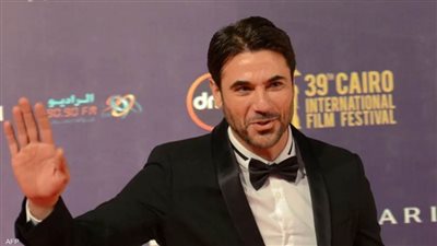 مهرجان القاهرة السينمائي يكرم أحمد عز ويسري نصر الله ودانيس تانوفيتش