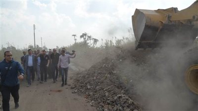 محافظ أسيوط: رفع 2000 طن من مخلفات هدم المباني بطول طريق نزالي جانوب - فزارة
