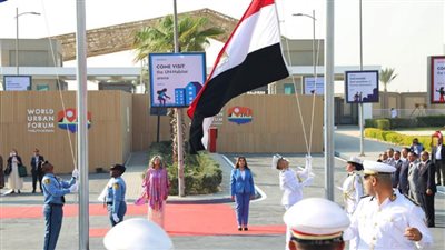 وزيرة التنمية المحلية ومديرة 