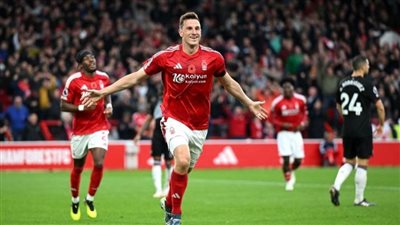 نوتنجهام فورست يزيد جراح وست هام بثلاثية نظيفة في البريميرليج