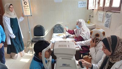 جامعة بنها تنظم قافلة طبية متخصصة في أمراض العيون بقرية المنشأة الكبرى
