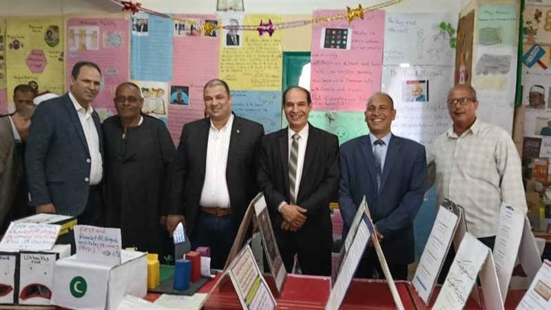 افتتاح نادي الإنجليزية