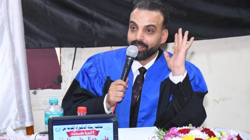 الصحفي علي التركي