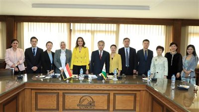 محافظ الجيزة يوقع خطاب النوايا لإقامة التوأمة مع مدينة نانجينغ بالصين 