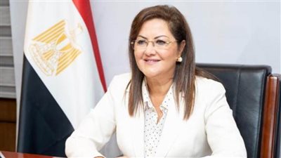 مستشار الرئيس للشؤون الاقتصادية تدعو لتعظيم اقتصاد تدوير المخلفات