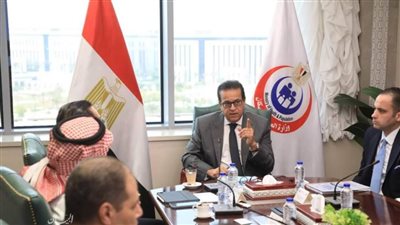 وزير الصحة يستقبل وفد شركة كندية لتعزيز الشراكة الصحية