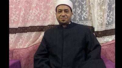 عاجل.. وزير الأوقاف يشيد بإمام مسجد رد ربع مليون جنيه واصفًا إياه بـ«الإمام المثالي»