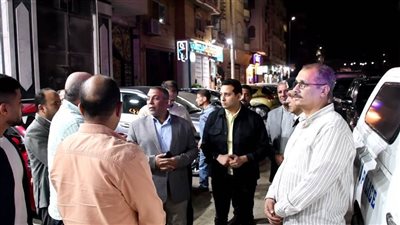 محافظ الفيوم يقود حملة ليلية لإعادة الانضباط لشوارع المدينة 