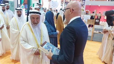 حاكم الشارقة يتفقد 