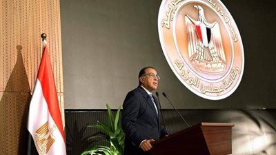 رئيس الوزراء يجيب عن أسئلة الصحفيين في المؤتمر الصحفي الأسبوعي