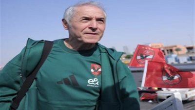 كولر يحاضر لاعبي الأهلي في ليلة مواجهة زد وتدريبات فنية للحراس 