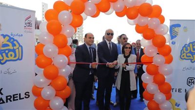 رئيس جامعة دمنهور يفتتح 