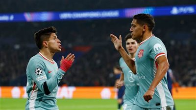 باريس يفوز بالقلوب ويخسر مباراته أمام أتلتيكو مدريد في دوري أبطال أوروبا