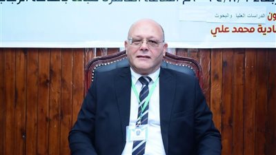 رئيس جامعة سوهاج يفتتح فعاليات المؤتمر العلمي الدولي السادس عن الذكاء الاصطناعي ودوره فى تعليم وممارسة التمريض