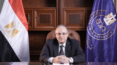 رئيس هيئة الدواء يستعرض مع وفد 