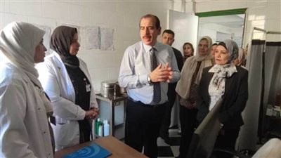 نائب وزير الصحة يتفقد مركز طب أسرة شرق النيل ببني سويف