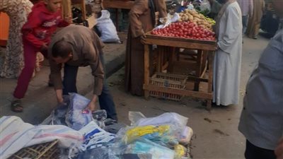 محافظ أسيوط: إزالة إشغالات وتعديات الباعة الجائلين بالقلعة وشارع جمال عبدالناصر بمنفلوط