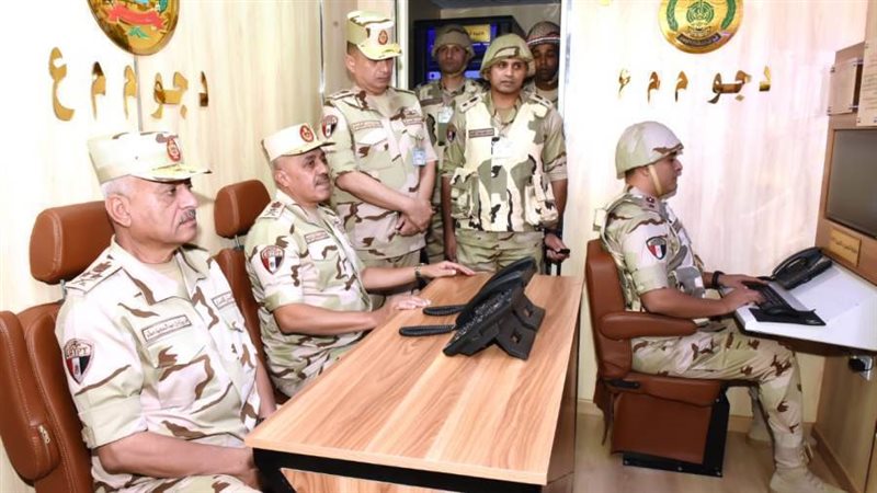 جانب من متابعة وزير