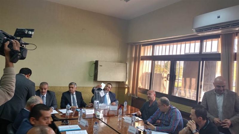 قائمة إسماعيل شاكر