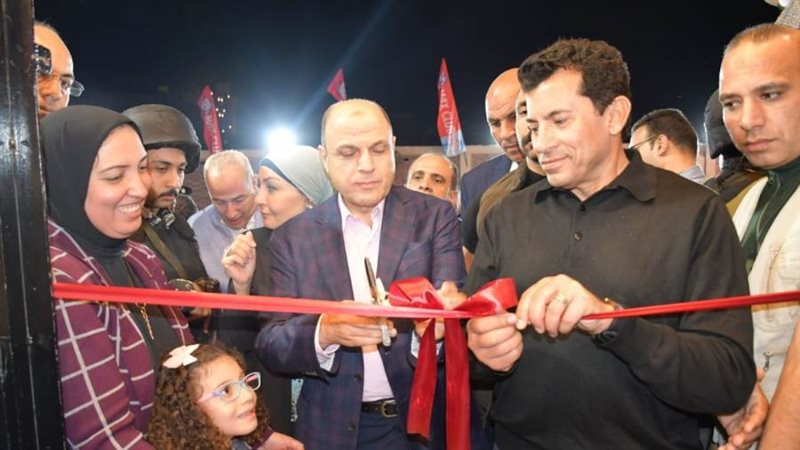 الوزير والمحافظ