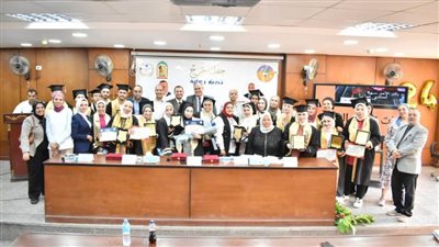  بالصور.. تخريج الدفعة الأولى من برنامج الدراسات العبرية بـ 