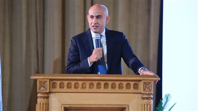 عبد اللطيف: مديرو المدارس نجحوا في مواجهة تحديات مستمرة من ٣٠ عاما