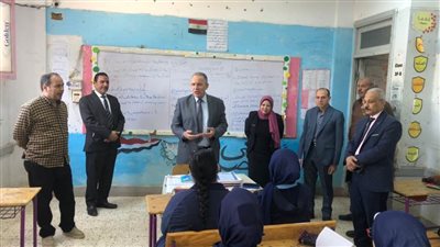 وكيل وزارة التربية والتعليم بأسيوط يتفقد المدارس بالقوصية للاطمئنان على سير العمل