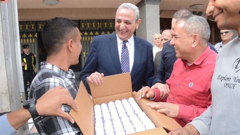 محافظ الغربية خلال