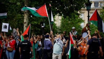 متظاهرون فرنسيون ينددون بتسليح إسرائيل