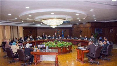 ترقية 22 عضوا بهيئة التدريس وتعيين 9 آخرين بجامعة طنطا 