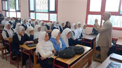 المجلس القومي للسكان بأسيوط ينظم ندوة حول «الاستثمار في البشر» بمدرسة بني زيد الثانوية المشتركة