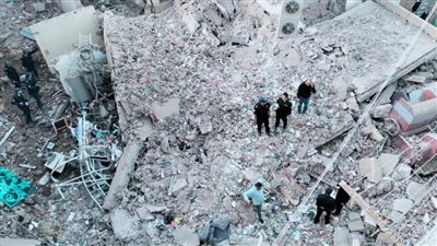 7 إصابات.. ارتفاع مصابي حادث انهيار مبنى سنترال وتضرر  4 منازل بأسيوط