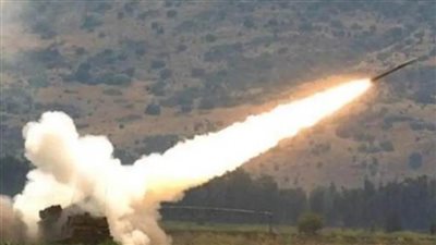 حزب الله يستهدف قاعدة جوية اسرائيلية جنوب تل أبيب برشقة صاروخية