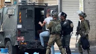 قوات الاحتلال الإسرائيلي تعتقل 12 فلسطينيا على الأقل في الضفة الغربية