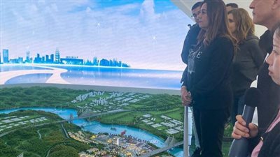 وزيرة التنمية المحلية ومحافظ الأقصر يتفقدان المنطقة الحرة بالميناء بمدينة لوشو